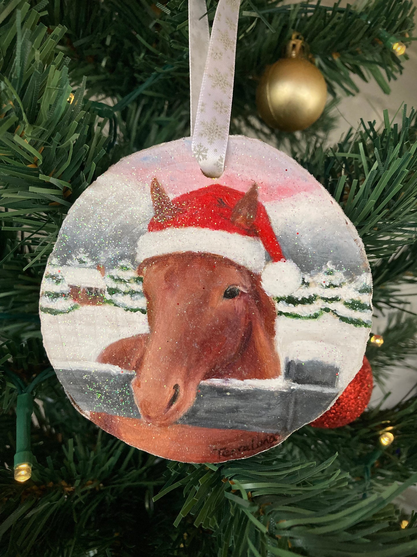 Horse Ornament Pink/White